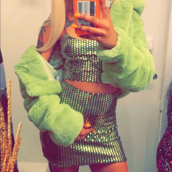 Great two piece set - Picture 2 of 3